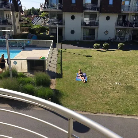 Poolsyde